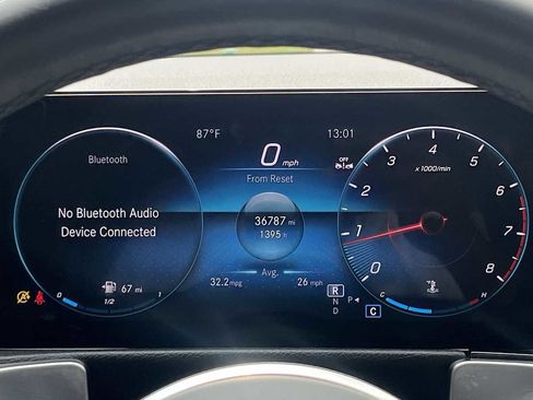 Used 2023 Mercedes-Benz GLB 250 4MATIC image 52