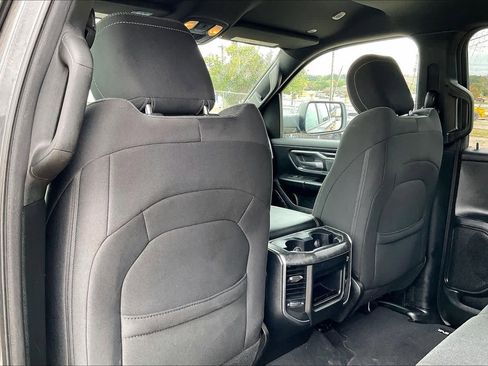 Used 2019 RAM 1500 Big Horn image 11
