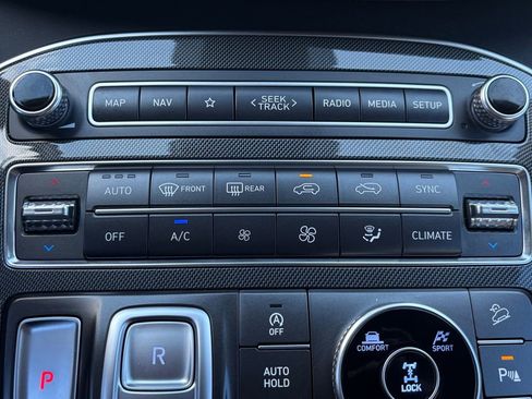 Certified 2021 Hyundai Santa Fe Limited w/ Cargo Package image 25