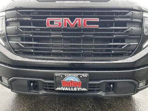 New 2026 GMC Sierra 1500 Elevation image 30