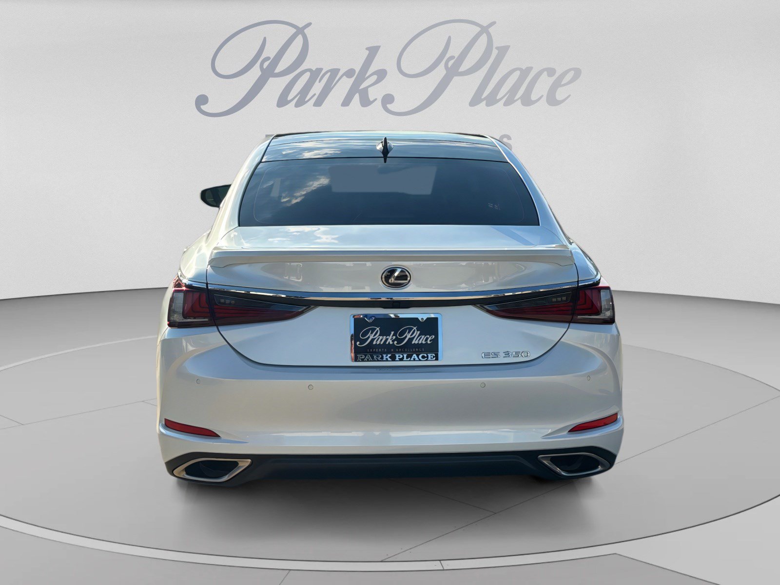 Used 2024 Lexus ES 350 Ultra Luxury w/ Accessory Package (Z2) FWD image 4