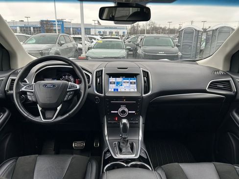 Used 2018 Ford Edge Sport w/ Equipment Group 401A image 8