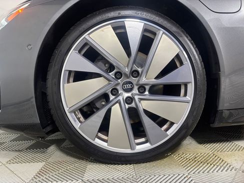 Used 2022 Audi e-tron GT Prestige w/ Prestige Package image 25