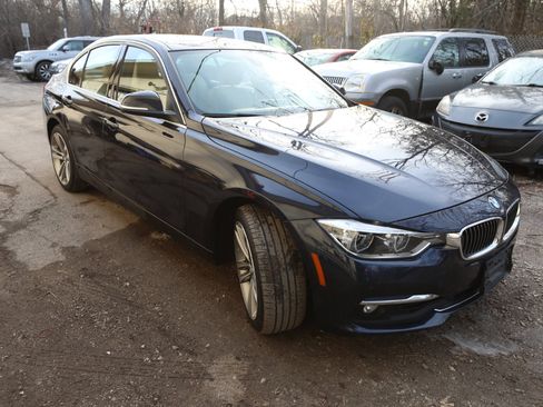 Used 2017 BMW 330i xDrive Sedan image 4