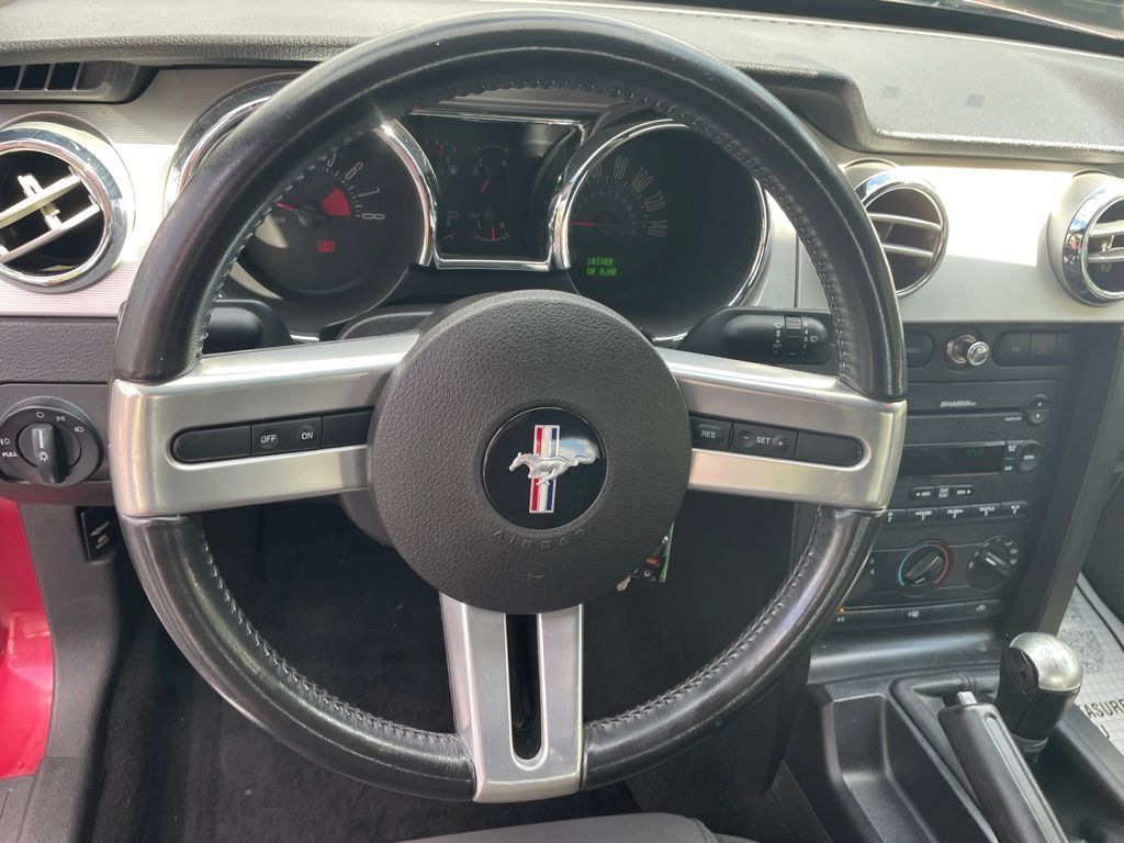 Used 2007 Ford Mustang GT RWD image 14