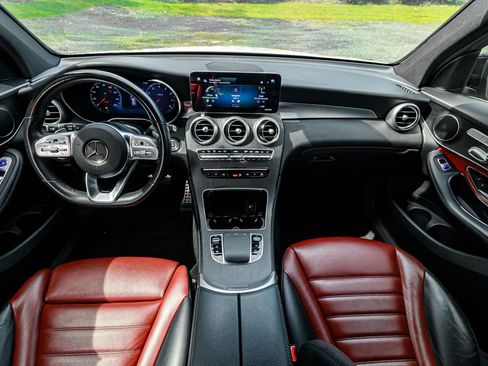 Used 2021 Mercedes-Benz GLC 300 w/ AMG Line image 16
