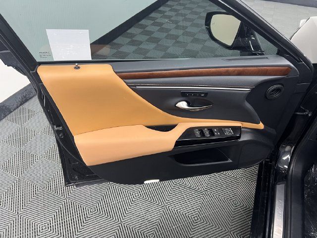 Certified 2025 Lexus ES 350 w/ Premium Package FWD image 9