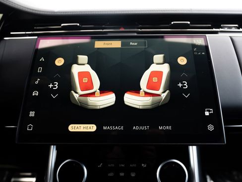 Used 2023 Land Rover Range Rover SE image 33