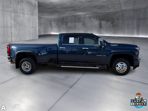 Used 2022 Chevrolet Silverado 3500 High Country w/ Technology Package image 8