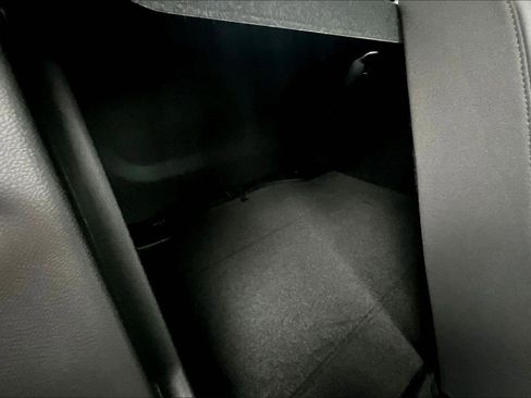 Used 2020 Chevrolet Trax LT w/ LT Convenience Package image 17