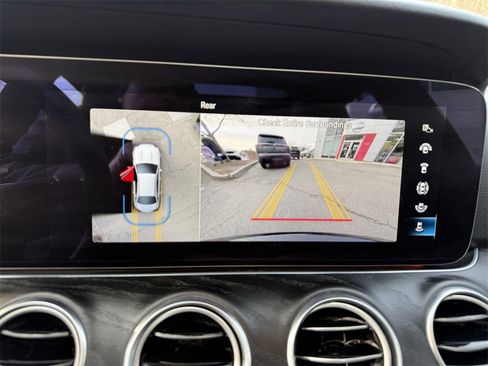 Used 2023 Mercedes-Benz E 350 Sedan w/ Premium Package image 21