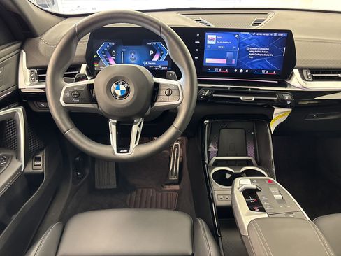 Used 2026 BMW X2 xDrive28i w/ M Sport Package AWD/4WD image 31