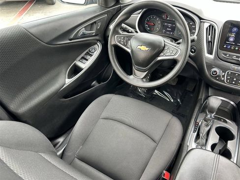 Used 2024 Chevrolet Malibu LT image 15