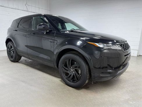 Used 2023 Land Rover Range Rover Evoque S image 3