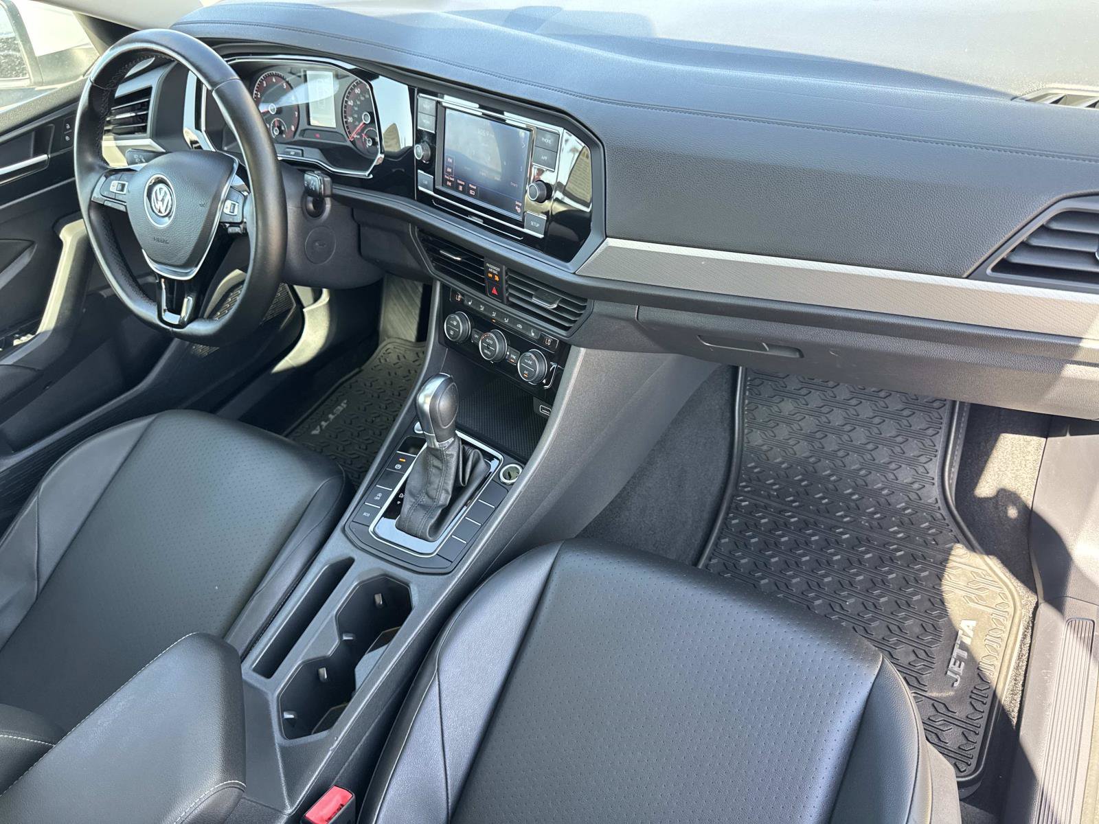 Used 2019 Volkswagen Jetta SE FWD image 32