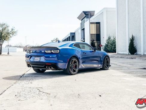 Used 2019 Chevrolet Camaro SS image 58