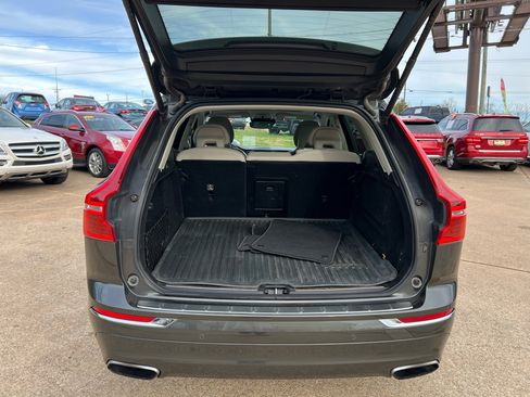 Used 2018 Volvo XC60 T5 Inscription w/ Convenience Package image 38
