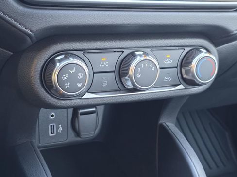 New 2025 Nissan Versa S w/ Trunk Package image 15