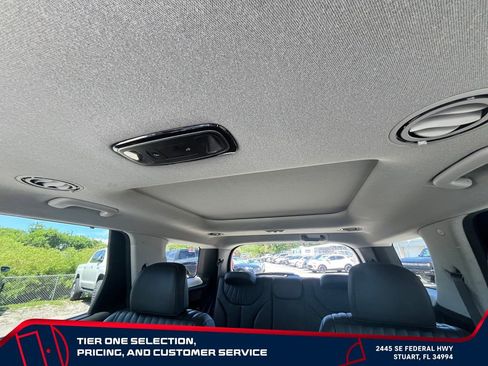 Used 2024 Hyundai Palisade Limited AWD/4WD image 38