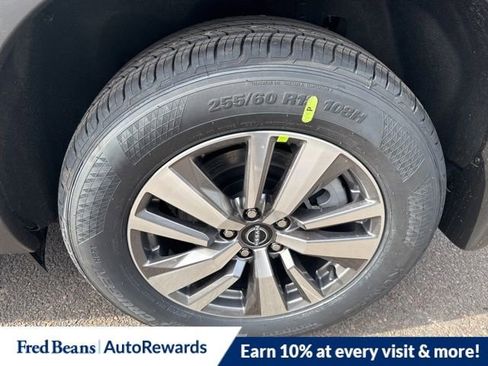 New 2026 Nissan Pathfinder SL image 6