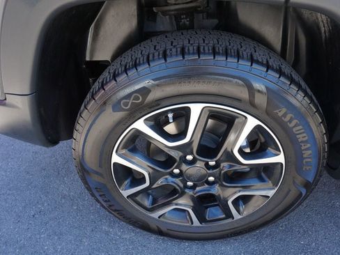 Used 2021 Jeep Compass Trailhawk w/ Convenience Group AWD/4WD image 16