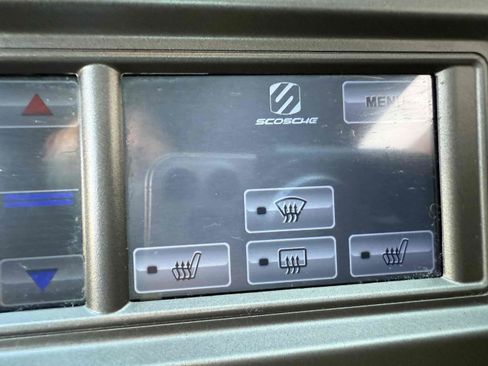 Used 2010 Ford Mustang Premium image 51