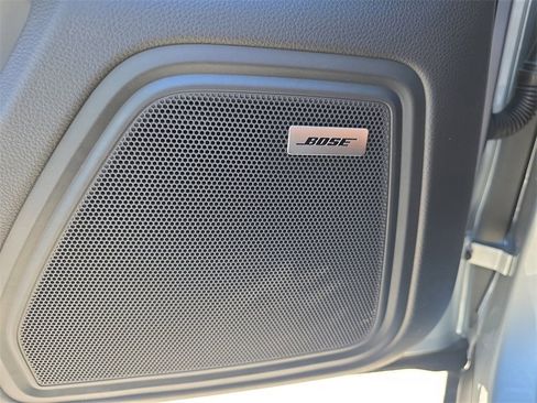 Used 2025 Porsche Macan image 27