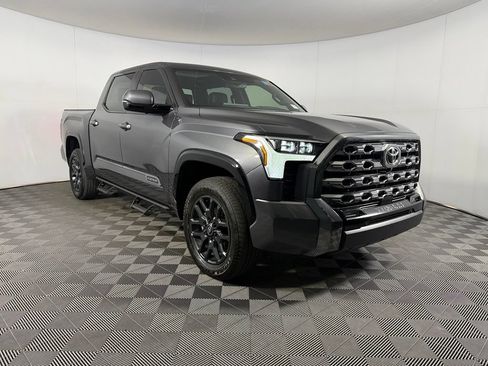 Used 2025 Toyota Tundra Platinum AWD/4WD image 4