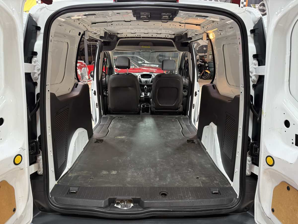 Used 2018 Ford Transit Connect XL FWD image 24