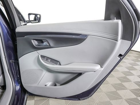 Used 2018 Chevrolet Impala LT image 24