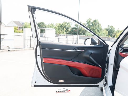 Used 2019 Toyota Camry XSE w/ Carpet Mat Package FWD image 40
