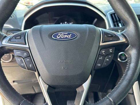 Used 2019 Ford Edge SEL w/ Equipment Group 201A AWD/4WD image 32
