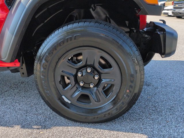 Used 2023 Jeep Gladiator Sport w/ Trailer Tow Package AWD/4WD image 10
