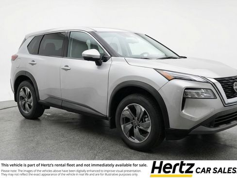 Used 2025 Nissan Rogue SV FWD image 1