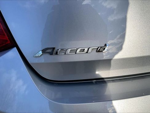 Used 2015 Honda Accord EX image 9