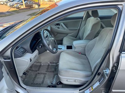 Used 2007 Toyota Camry LE image 5
