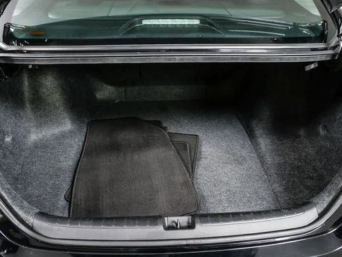 Used 2019 Honda Accord EX image 31