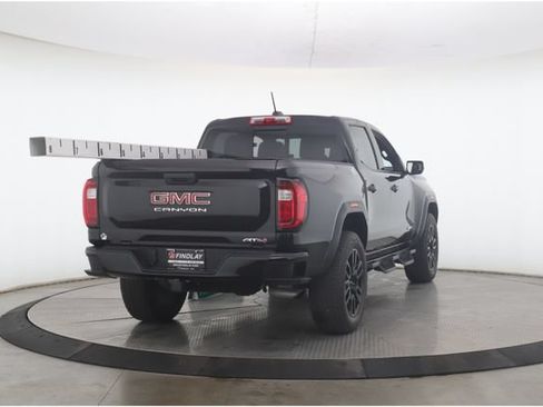 Used 2024 GMC Canyon AT4 AWD/4WD image 7