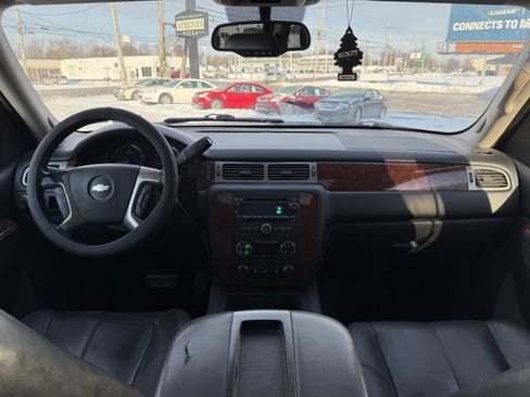 Used 2013 Chevrolet Suburban LT w/ Luxury Package image 23