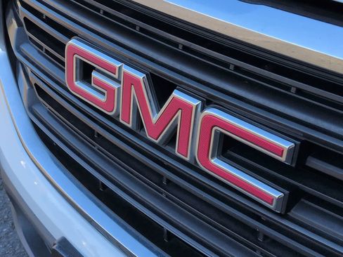 Used 2018 GMC Terrain SLE AWD/4WD image 11