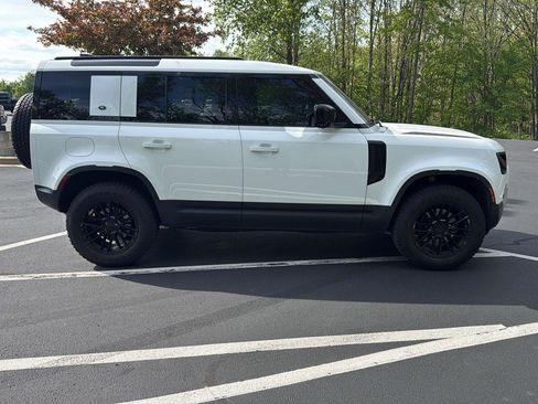 Used 2020 Land Rover Defender 110 S AWD/4WD image 6