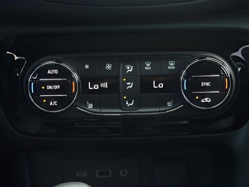 Used 2022 Buick Encore GX Select w/ Safety Package II image 26