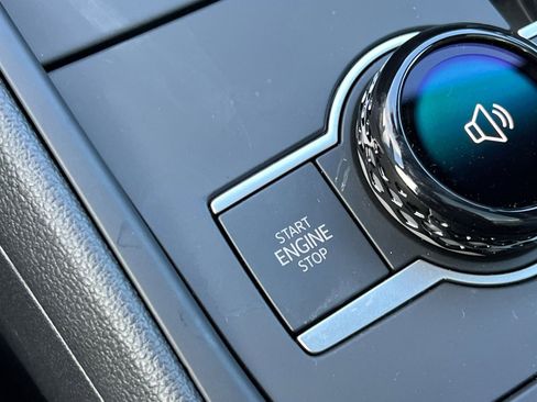 New 2026 Volkswagen Tiguan SE R-Line image 22