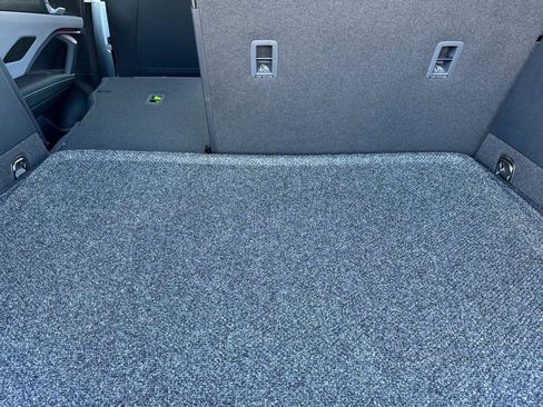 New 2026 Volkswagen Tiguan SE image 14