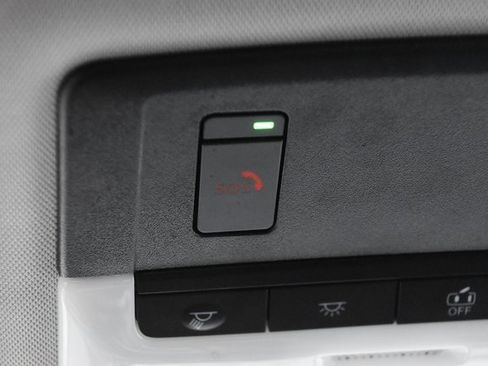 Used 2024 Mitsubishi Outlander SE image 37