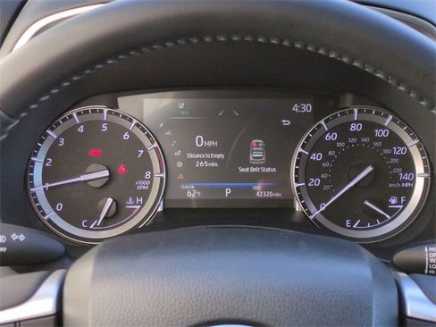 Used 2022 Toyota Highlander XLE image 33