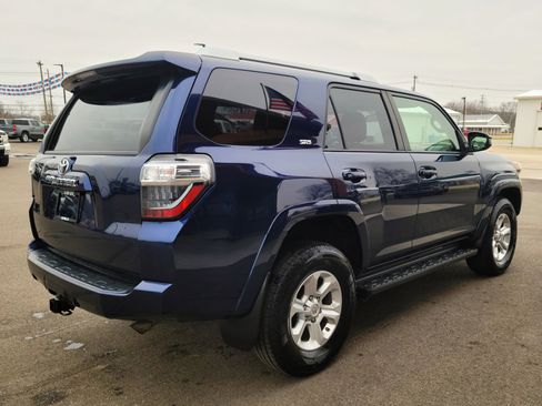Used 2018 Toyota 4Runner SR5 image 4