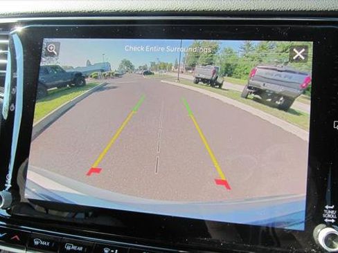 Used 2026 Jeep Grand Wagoneer Limited w/ Convenience Group I AWD/4WD image 24