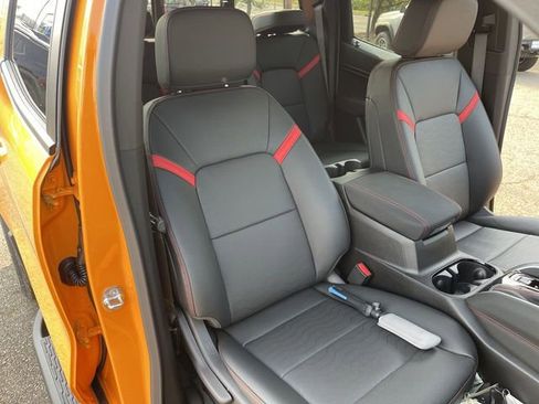 New 2026 Chevrolet Colorado Z71 w/ Technology Package AWD/4WD image 25