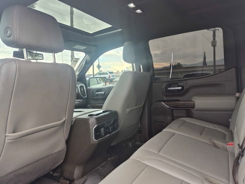 Used 2020 GMC Sierra 1500 SLT image 17